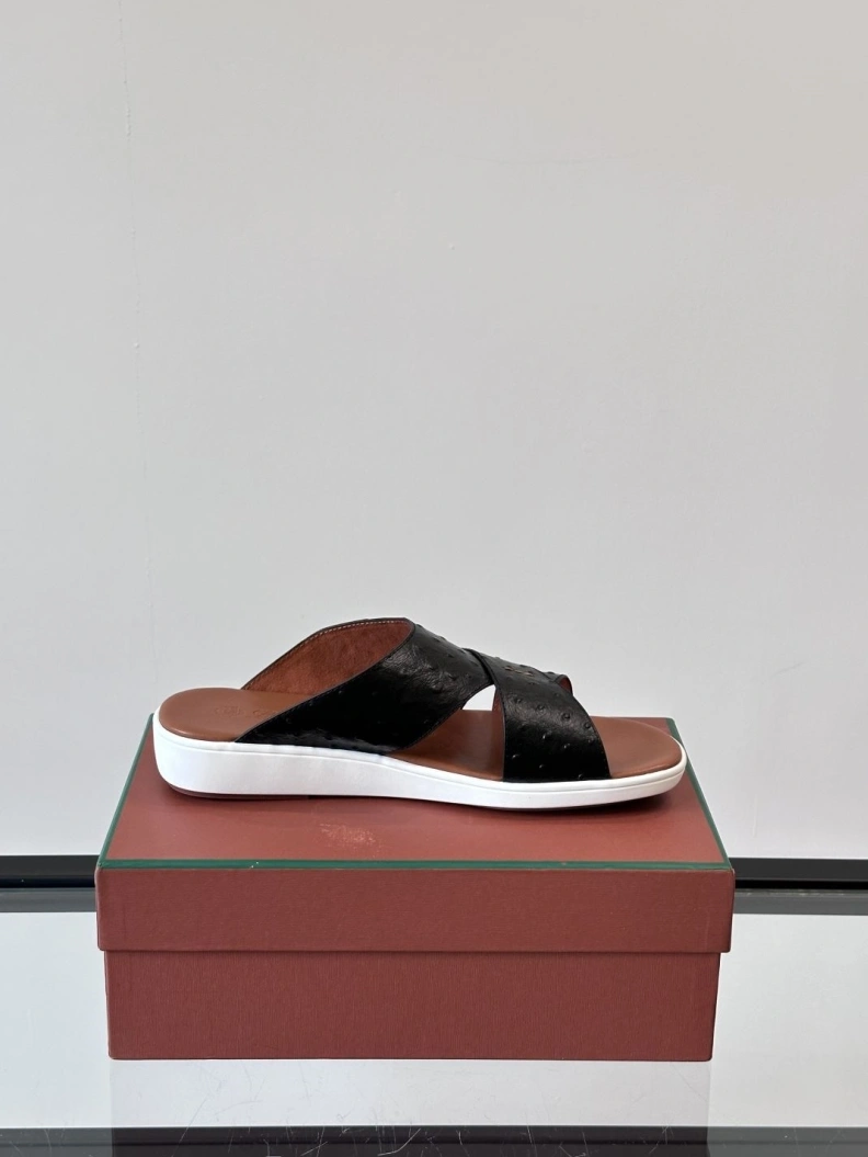 SportInspired Othxr Slippers 209820