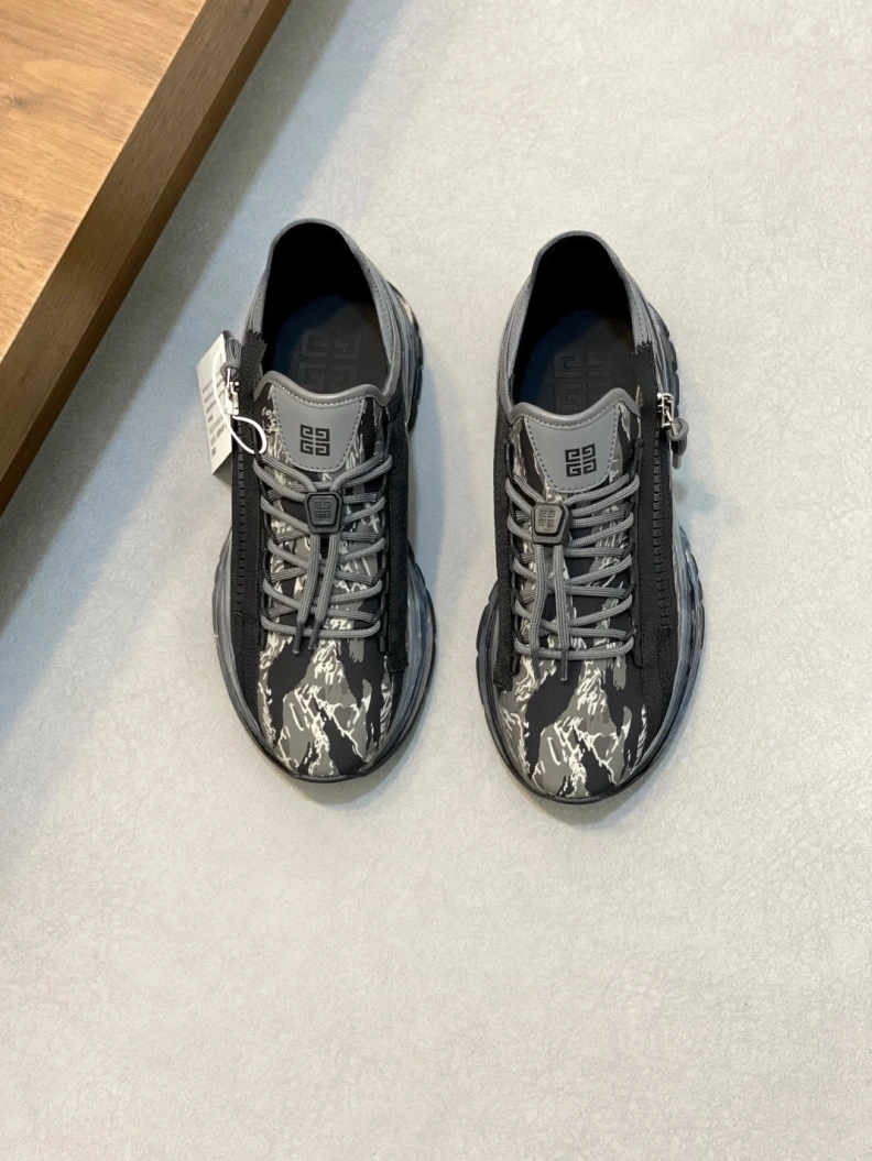Durable Gxvxnchy Sneakers 151979