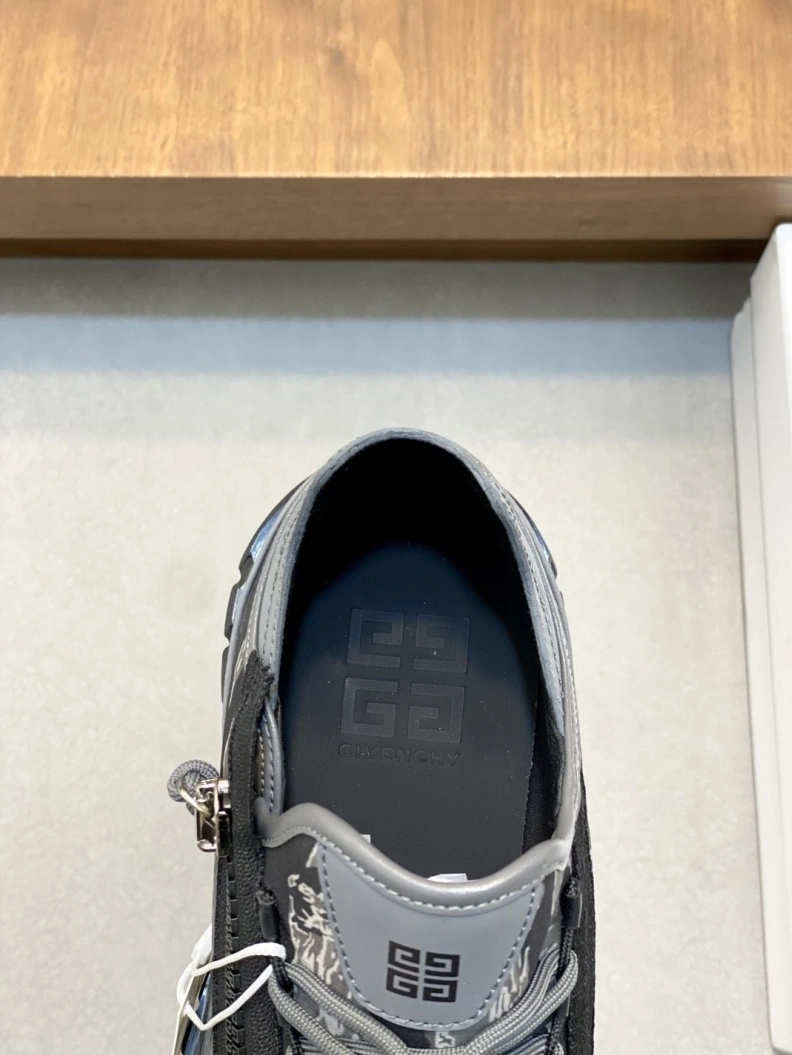 Durable Gxvxnchy Sneakers 151979