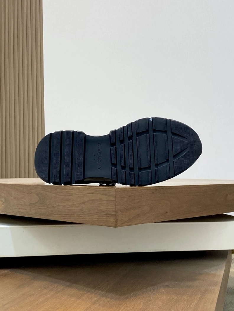 Durable Gxvxnchy Sneakers 151979
