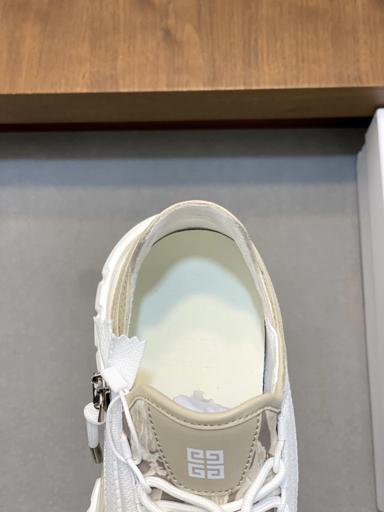 Trendy Gxvxnchy Sneakers 151987