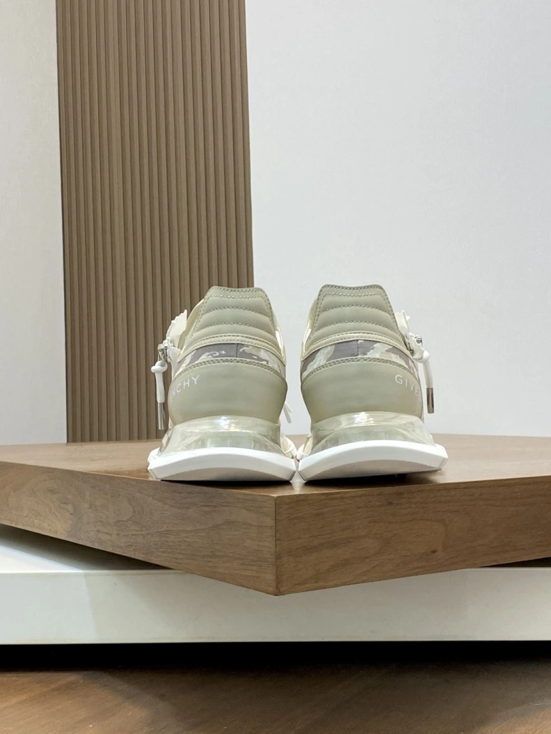 Trendy Gxvxnchy Sneakers 151987