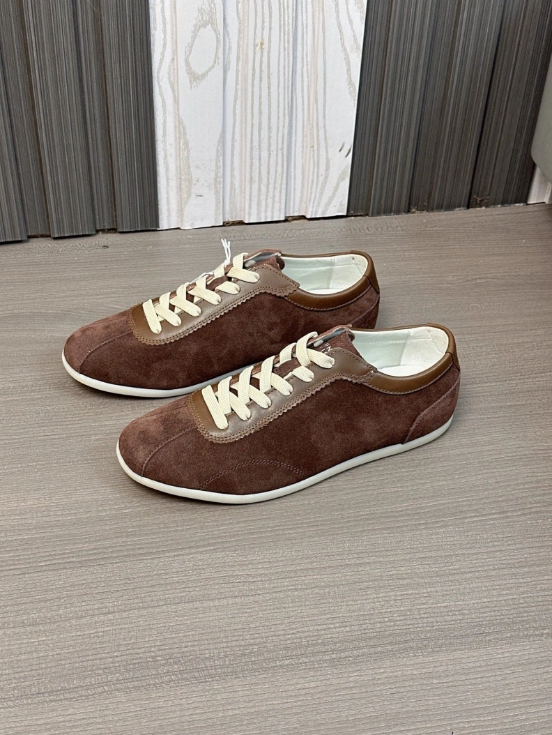 Versatile Brxnxllo Cxcxnelli Sneakers 113495