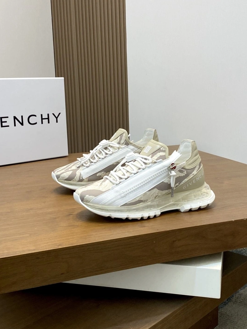 UrbanStyle Gxvxnchy Sneakers 151981