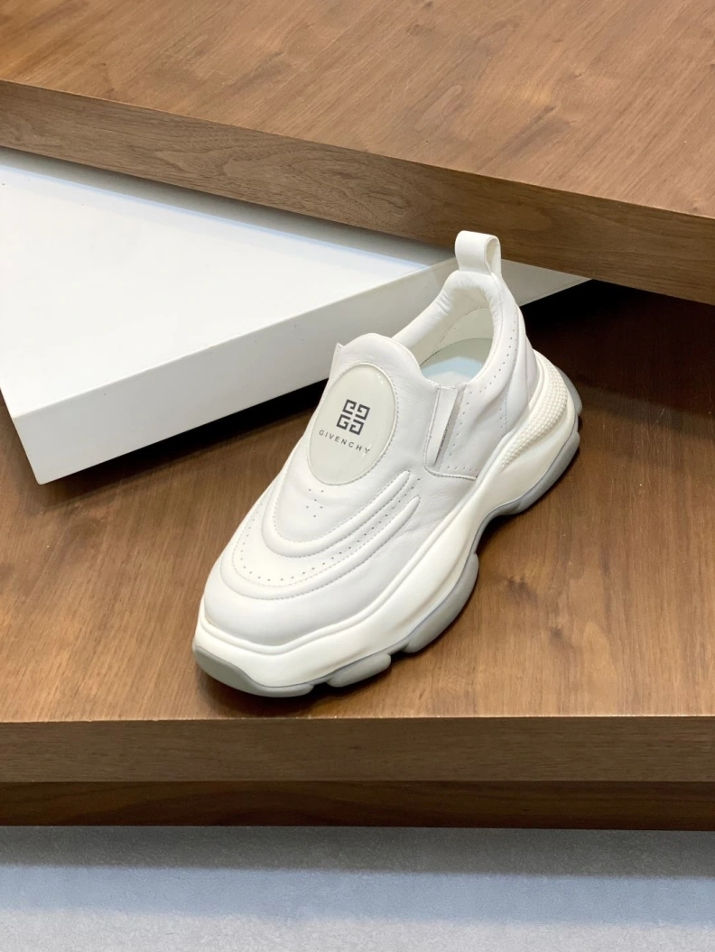 Gxvxnchy Sneakers GoAnywhere 151982