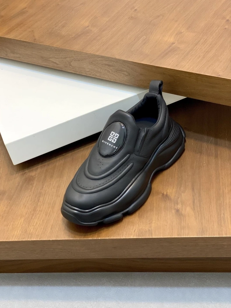 Gxvxnchy Sneakers Elegant 151990