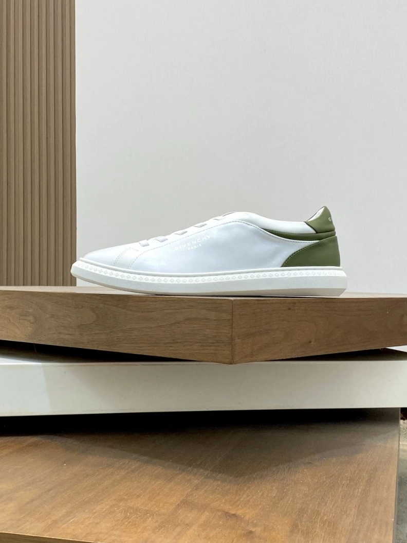 Gxvxnchy Sneakers Fashionable 151980