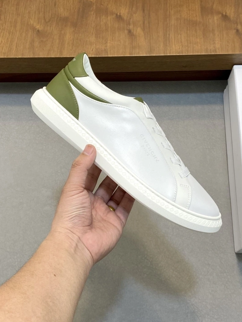 Gxvxnchy Sneakers Fashionable 151980