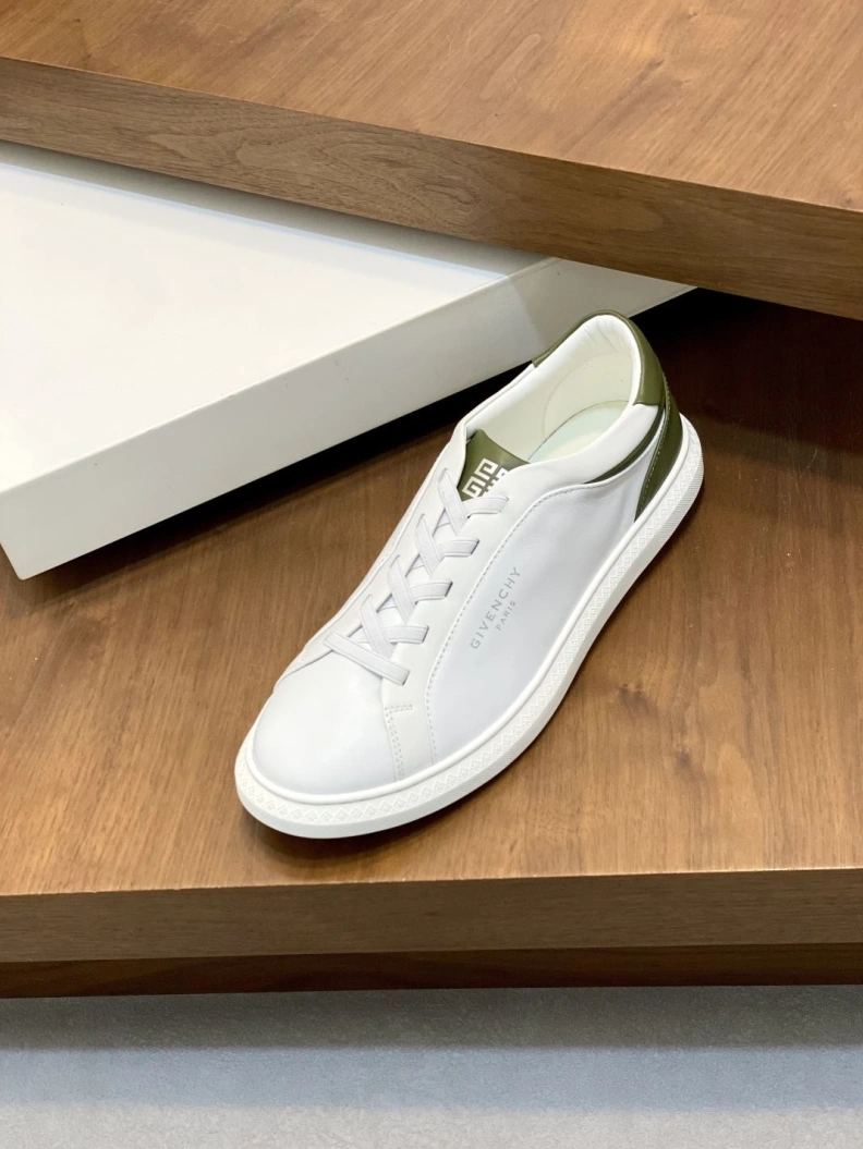 Gxvxnchy Sneakers Fashionable 151980