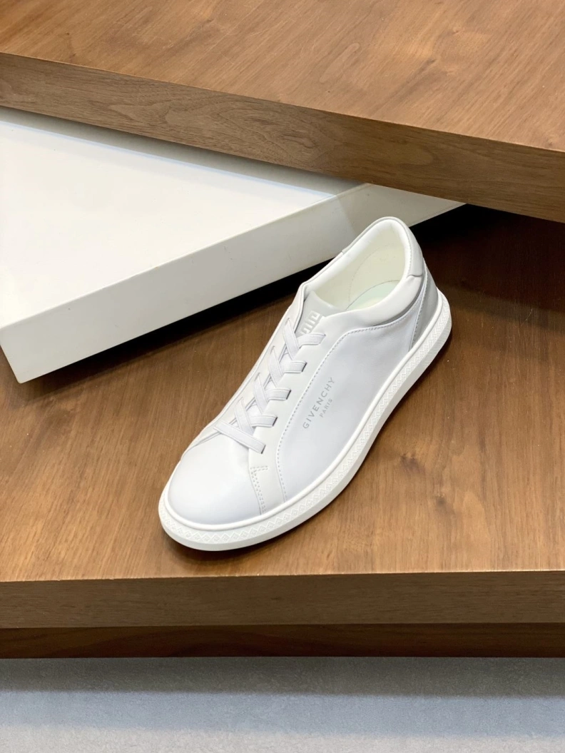 Gxvxnchy Sneakers Practical 151994