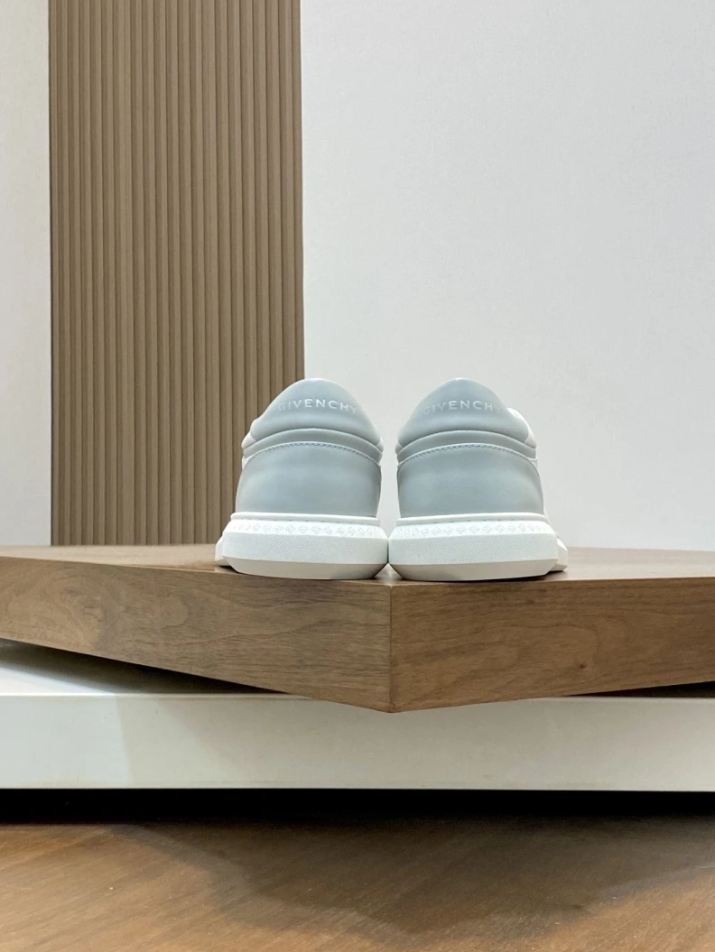 Gxvxnchy Sneakers Practical 151994
