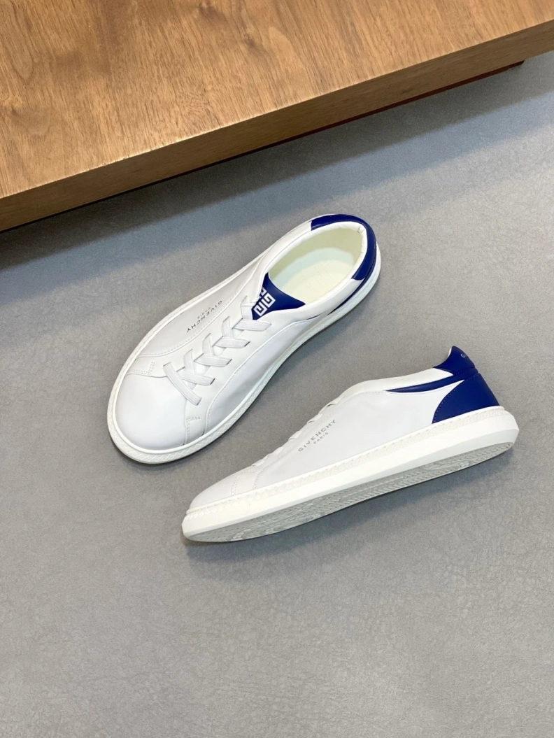 Sleek Gxvxnchy Sneakers 151968