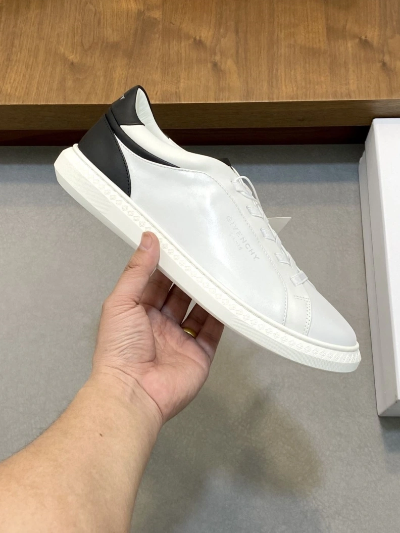 Comfortable Gxvxnchy Sneakers 151961