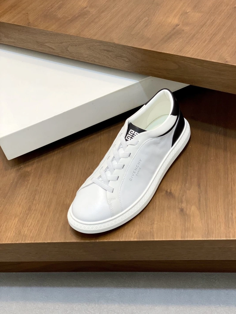 Comfortable Gxvxnchy Sneakers 151961