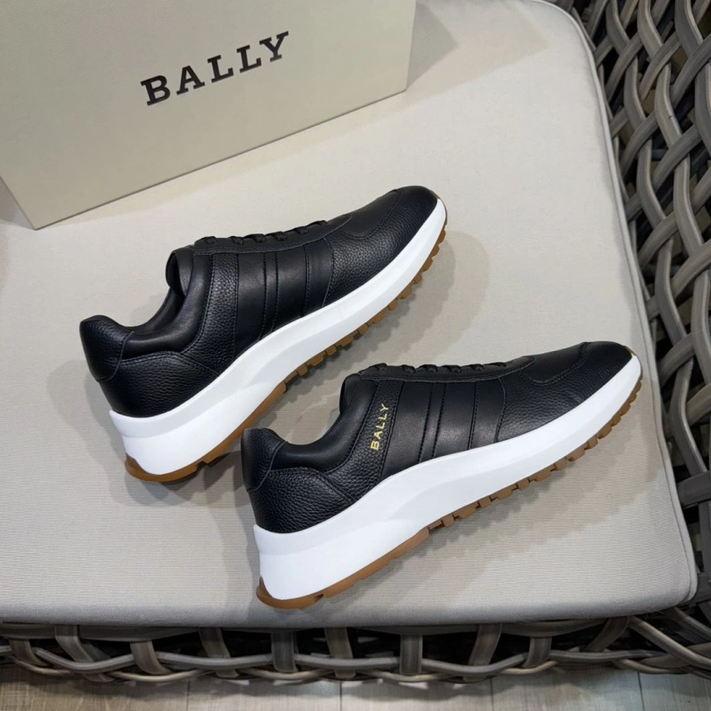 WellDesigned Othxr Sneakers 210652