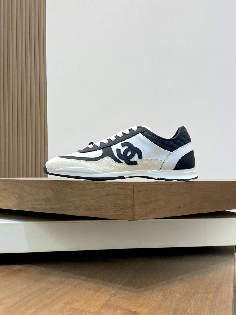 Durable Chxnxl Sneakers 118167