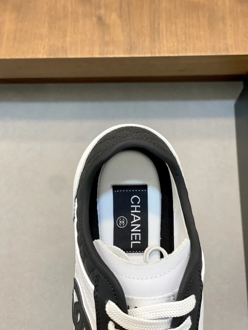 Durable Chxnxl Sneakers 118167