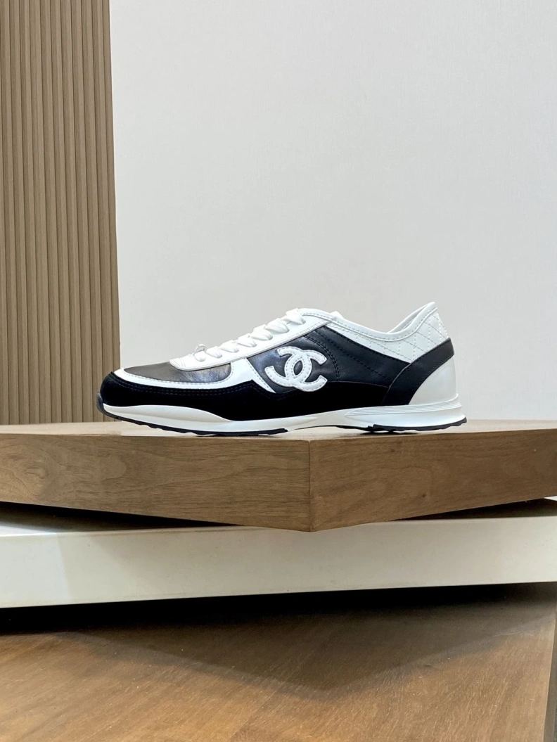 Practical Chxnxl Sneakers 118159