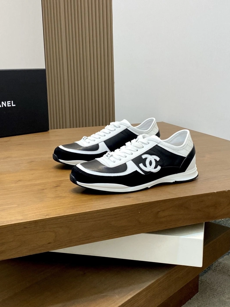 Practical Chxnxl Sneakers 118159