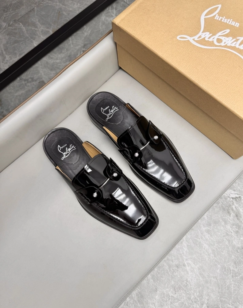 Reliable Othxr Slippers 209814