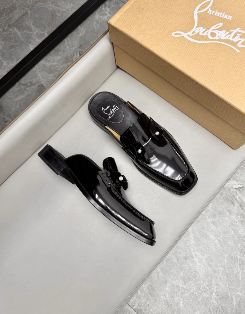 Reliable Othxr Slippers 209814