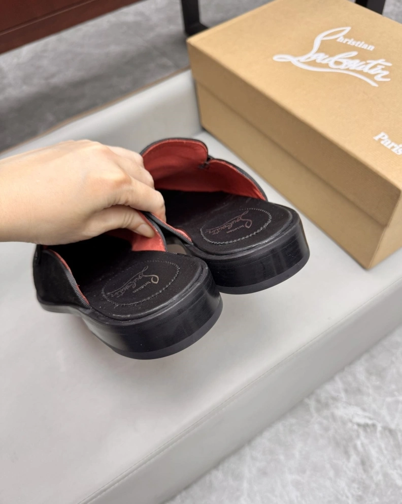 Durable Othxr Slippers 209809