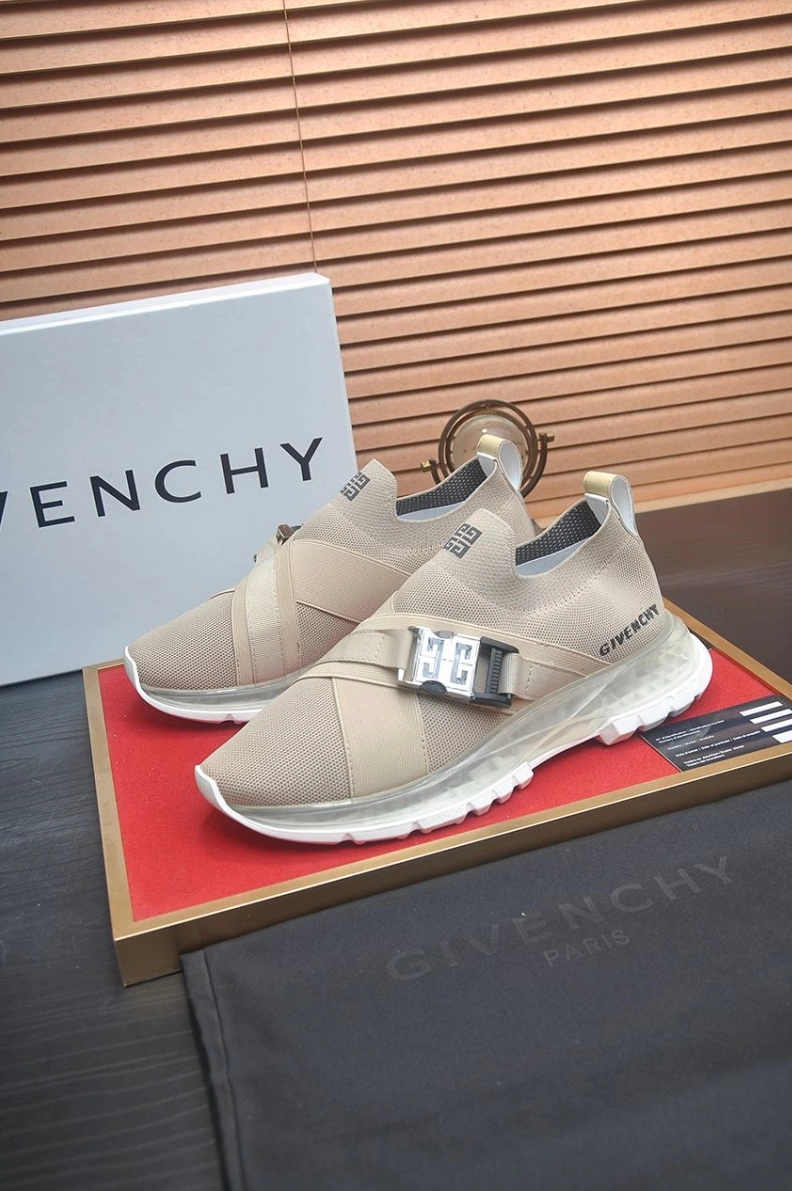 GoAnywhere Gxvxnchy Sneakers 151978