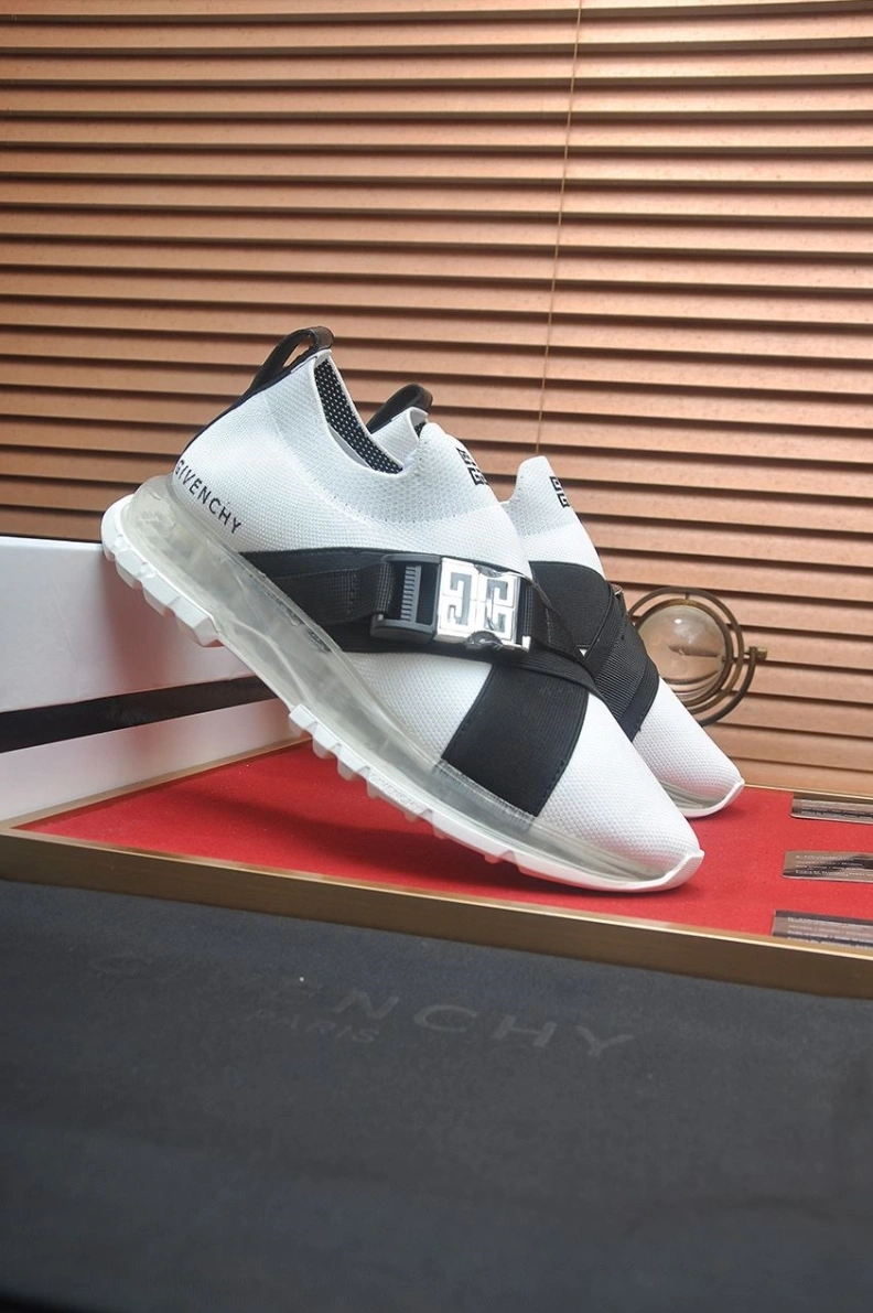 Gxvxnchy Sneakers Sophisticated 151962