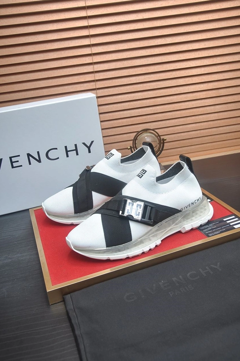 Gxvxnchy Sneakers Sophisticated 151962