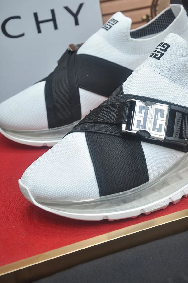 Gxvxnchy Sneakers Sophisticated 151962