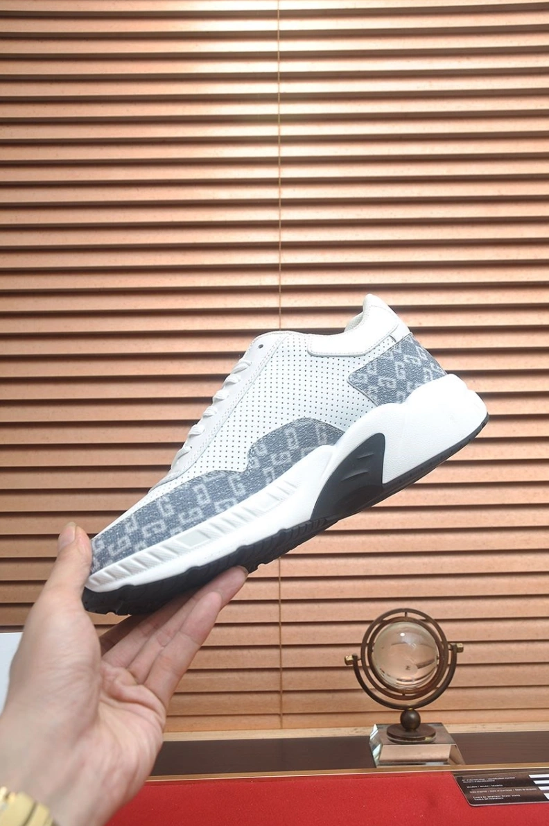 Trendsetting Gxvxnchy Sneakers 151958