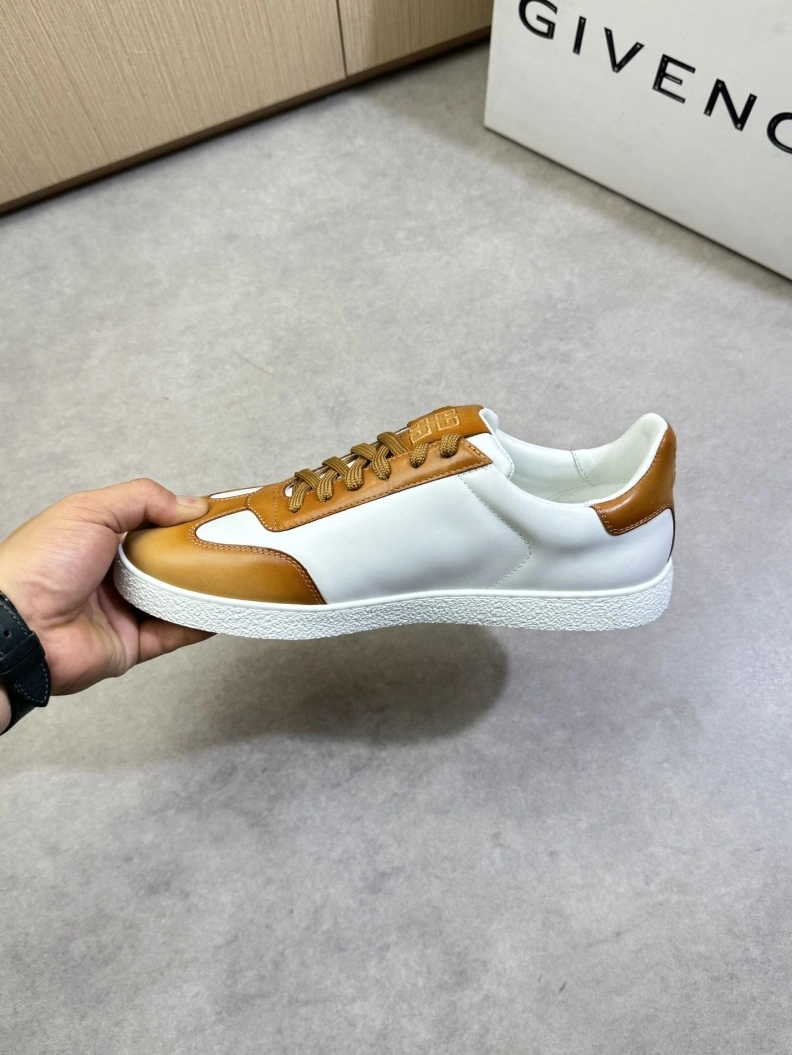 Gxvxnchy Sneakers Fashionable 151950