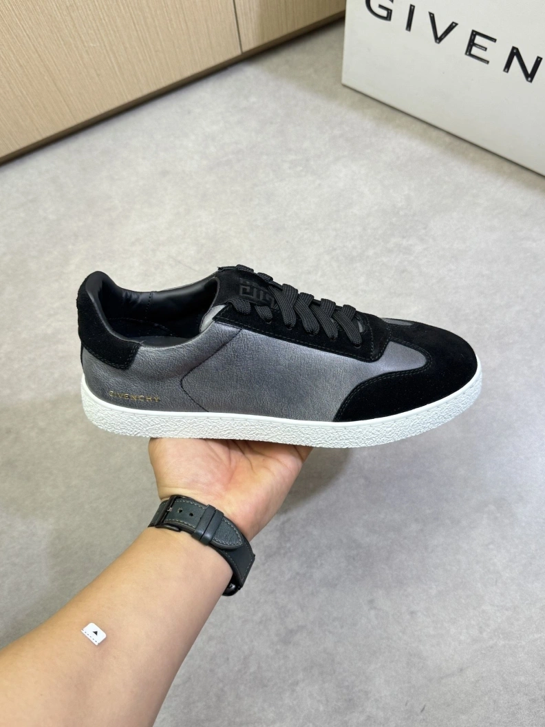 Gxvxnchy Sneakers Durable 151951