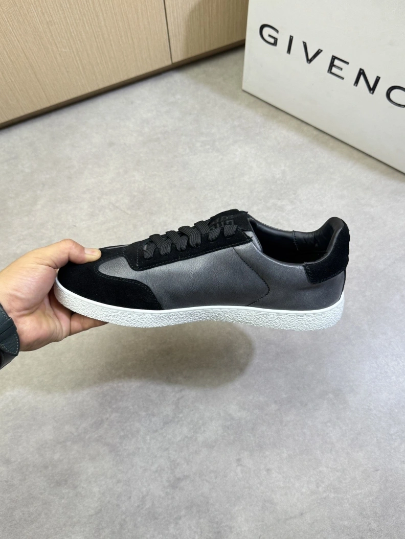 Gxvxnchy Sneakers Durable 151951