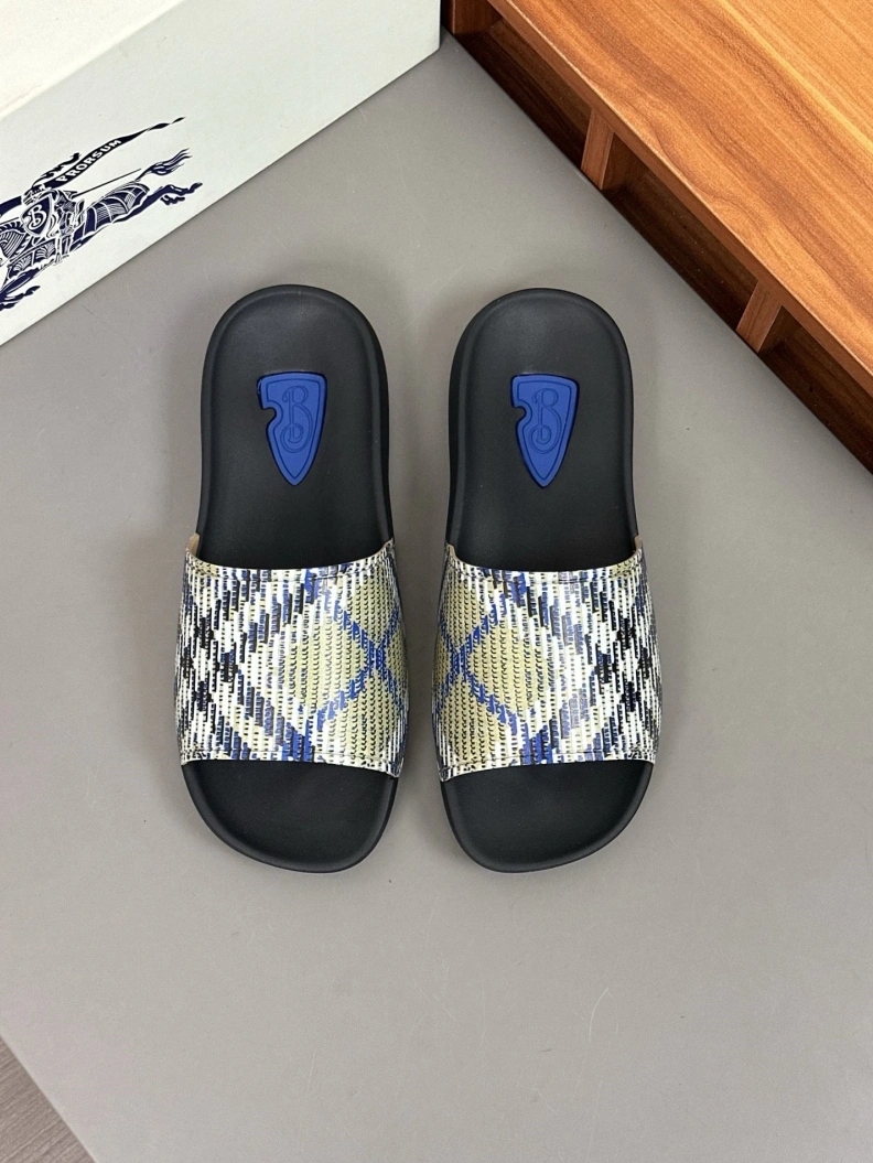 BestValue Bxrbxrry Slippers 114499
