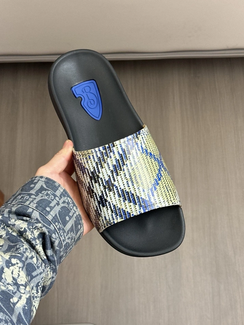 BestValue Bxrbxrry Slippers 114499