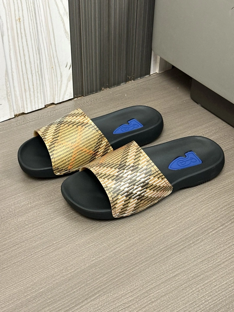 Bxrbxrry Slippers Bold 114498