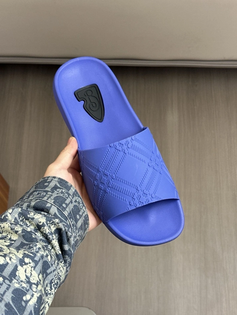 Sophisticated Bxrbxrry Slippers 114497