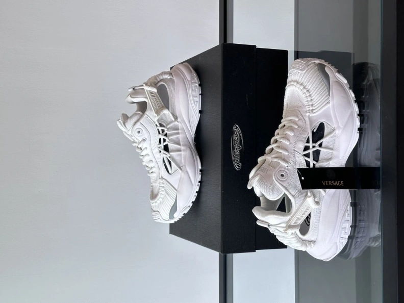 Reliable Gxvxnchy Sneakers 152389