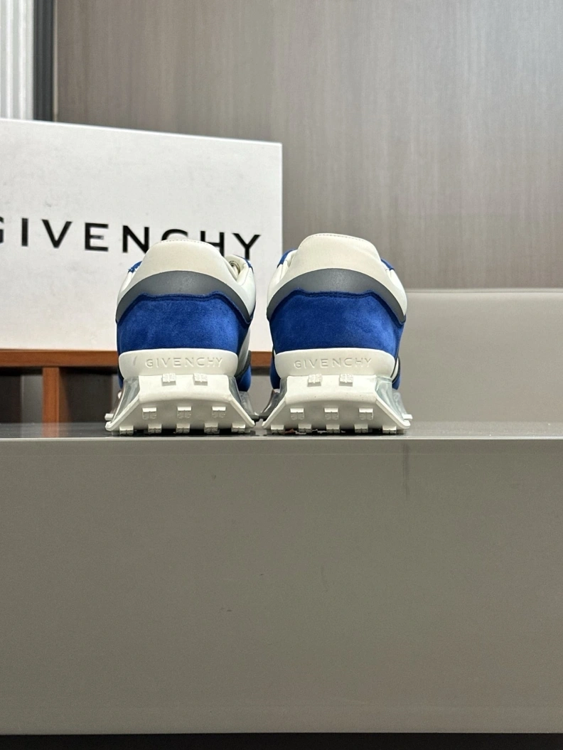 Gxvxnchy Sneakers Fashionable 151942