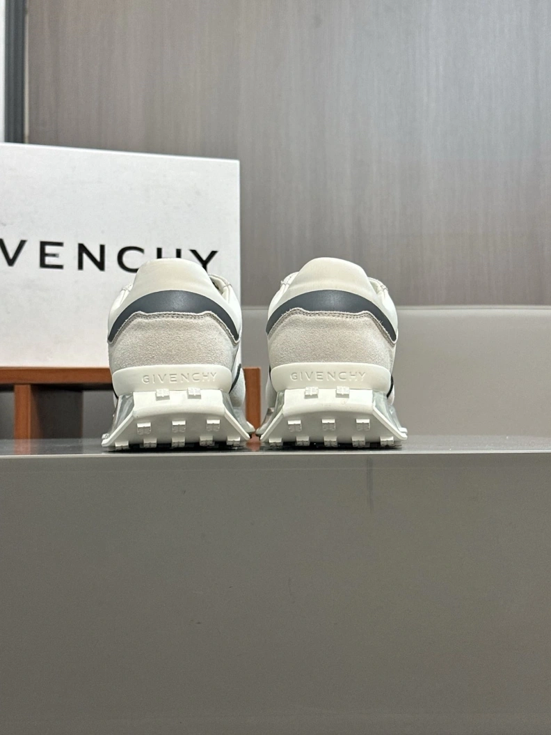 Gxvxnchy Sneakers Soft 151939