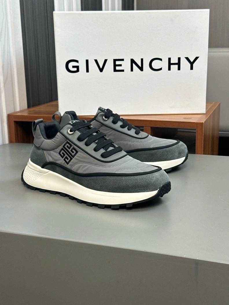 Gxvxnchy Sneakers Refined 151943
