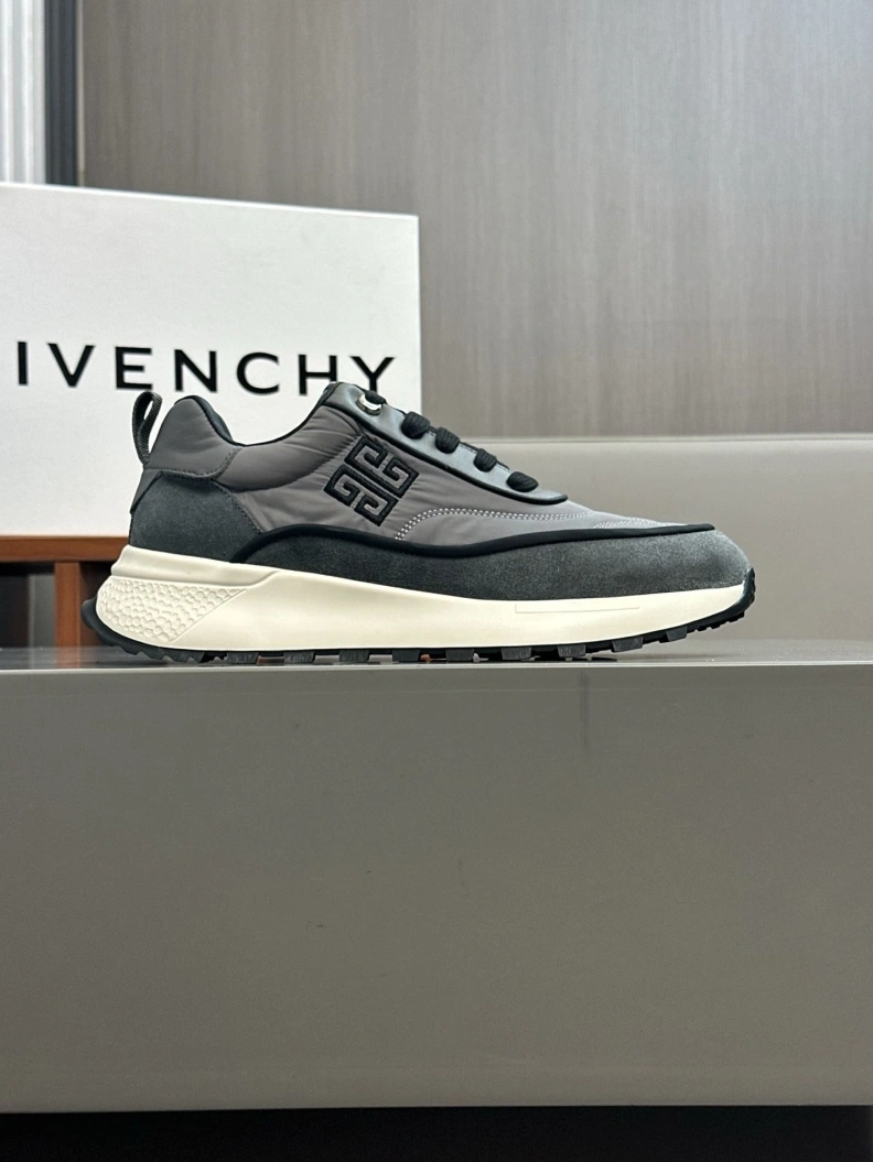 Gxvxnchy Sneakers Refined 151943