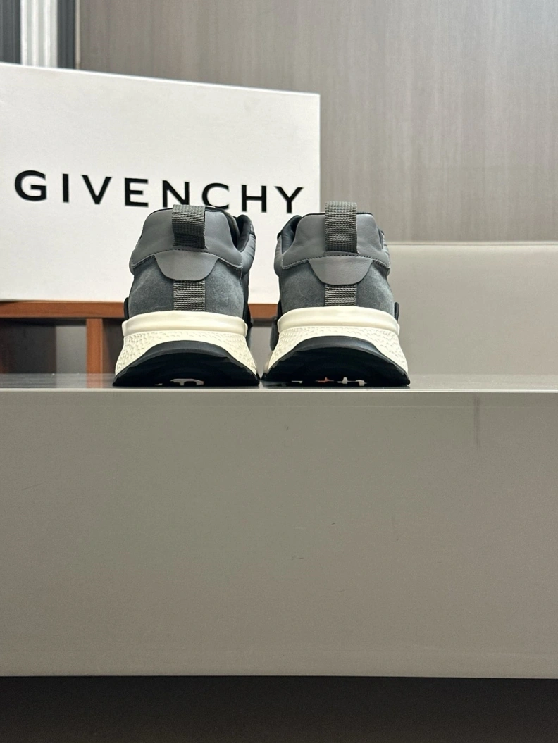 Gxvxnchy Sneakers Refined 151943