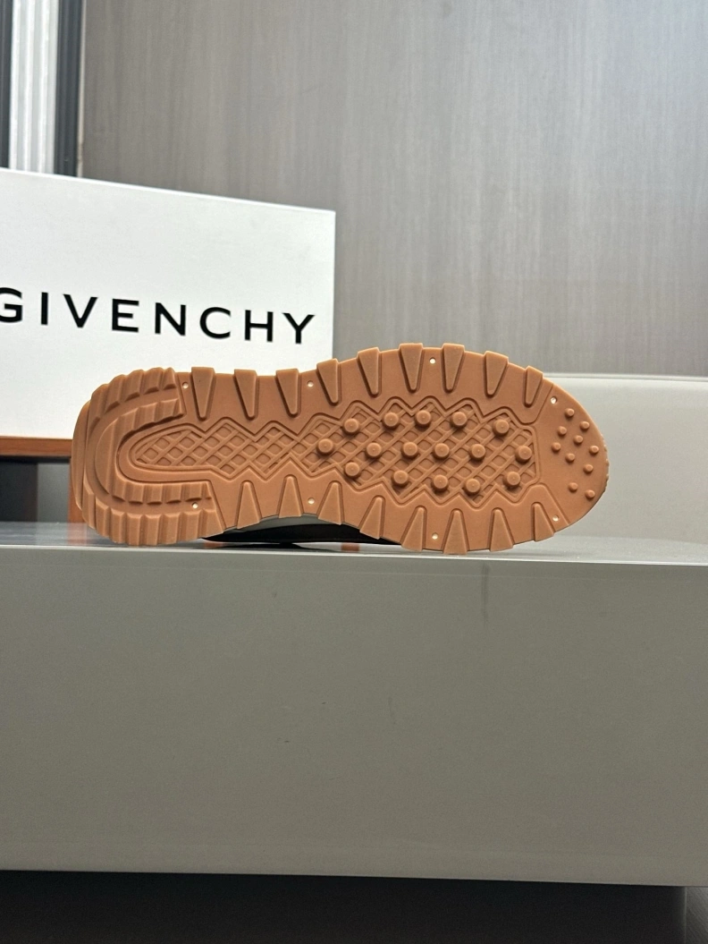 BestValue Gxvxnchy Sneakers 151938