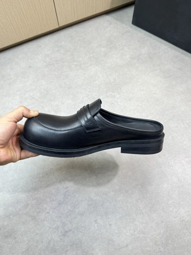 Versatile Othxr Leather Shoes 210021