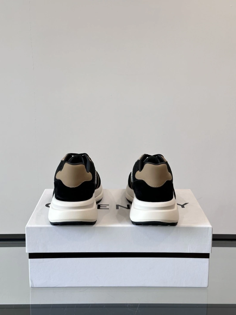Bright Gxvxnchy Sneakers 151937