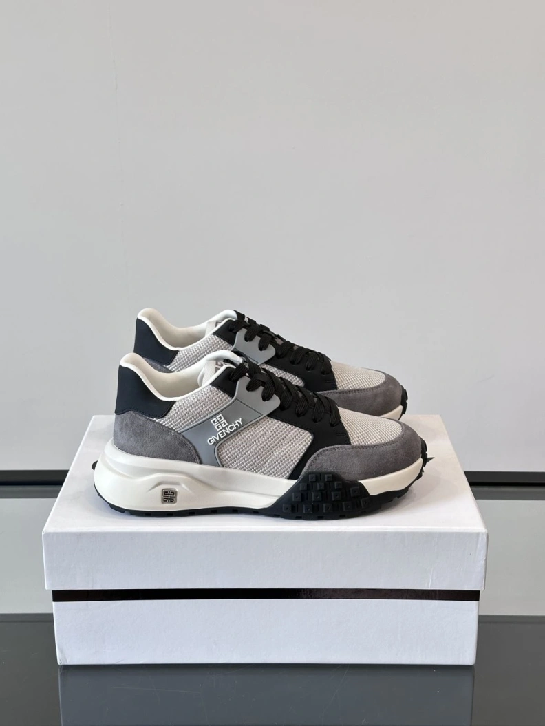 Gxvxnchy Sneakers SportInspired 151935