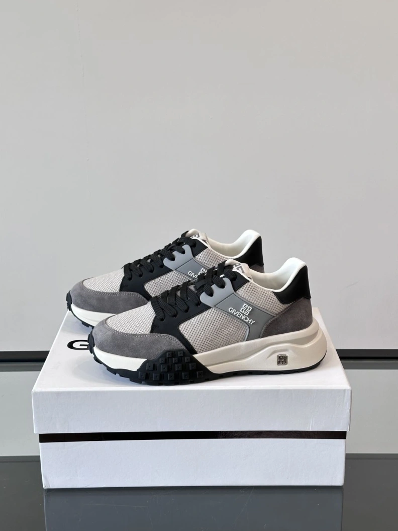 Gxvxnchy Sneakers SportInspired 151935
