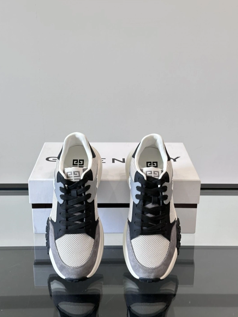 Gxvxnchy Sneakers SportInspired 151935